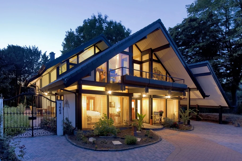 Luxury, Design & Custom Build — CMC customer outcome